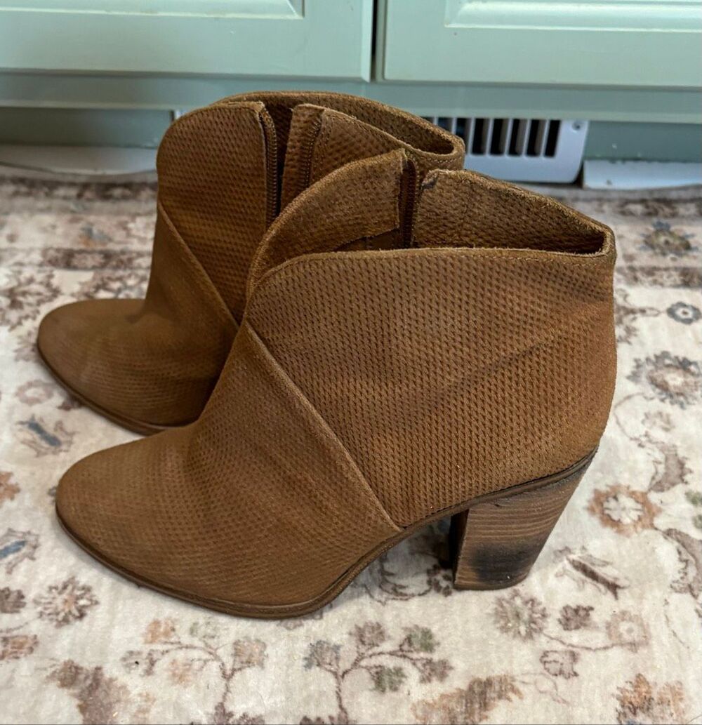 Vince Camuto Franell Suede Leather Zip High Heel Ankle Boots Cognac Size 8M